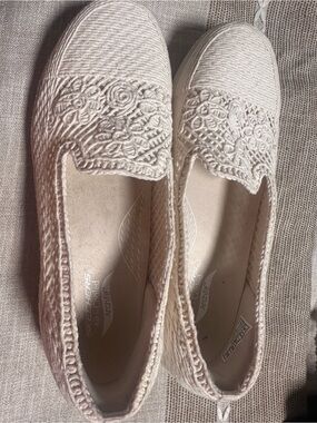 Skechers Women's Cream Crochet Slip-On Flats